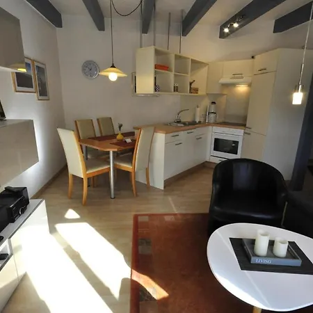 Apartment Huus Vor D Diek 2 Neuharlingersiel